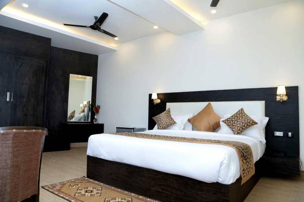 Hotel Vinayak Lifestyle Hotels Lucknow Luaran gambar